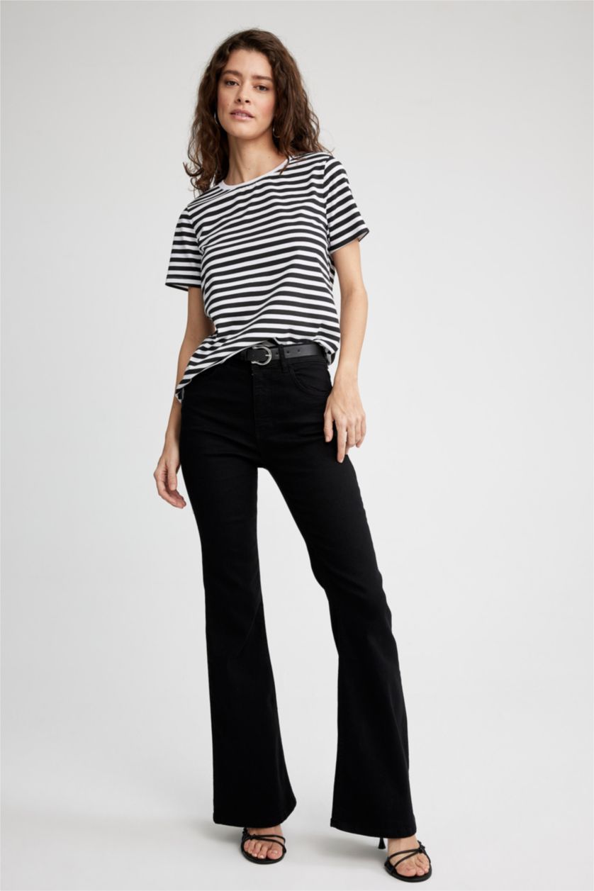 Kadın Siyah Regular Fit Çizgili Bisiklet Yaka Kısa Kollu %100 Pamuk Tişört