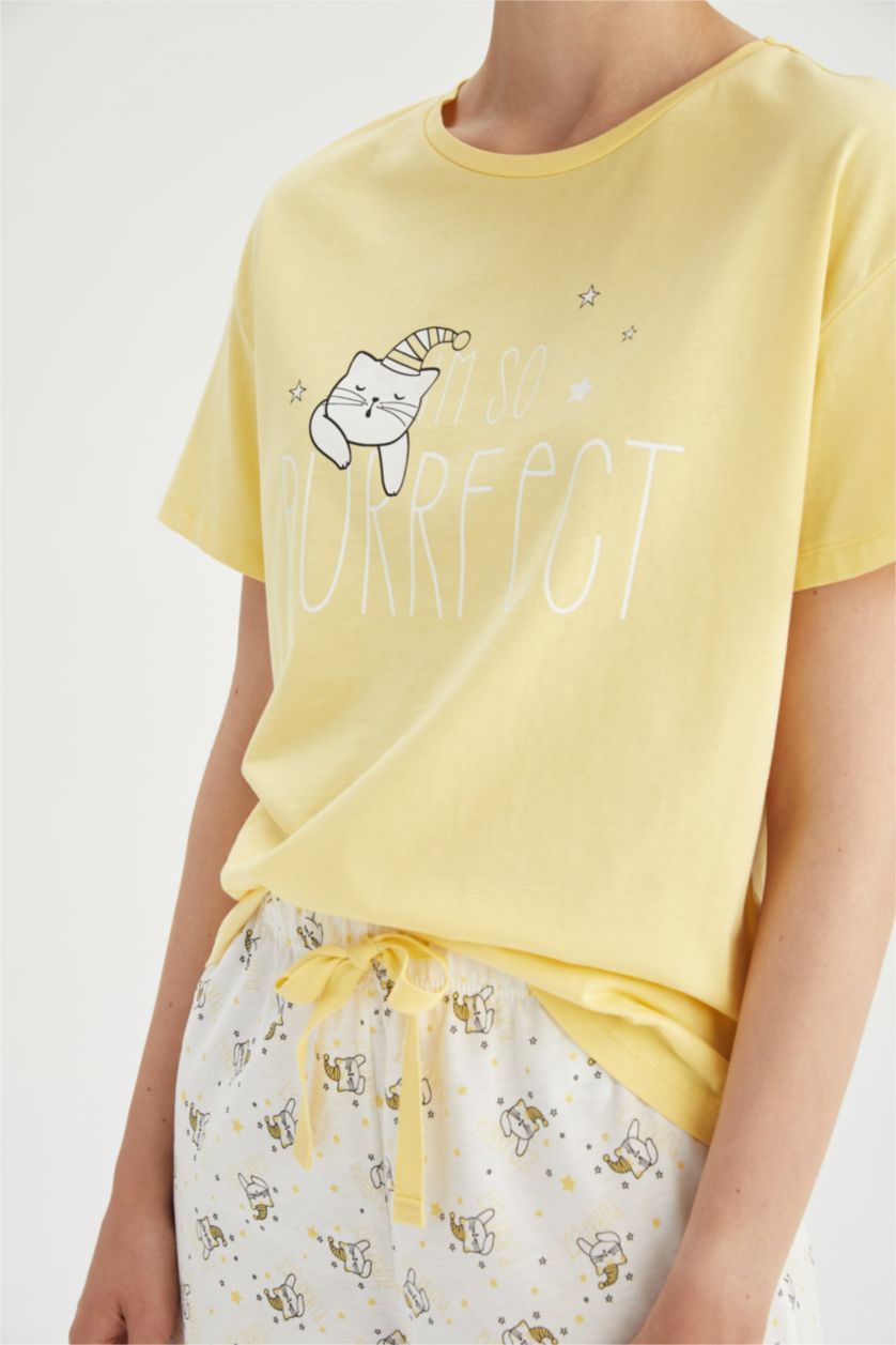 Kadın Ekru Fall in Love Regular Fit Bisiklet Yaka Kedi Baskılı Pamuklu Pijama Takım