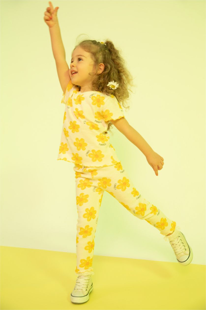 Baby Girl Ecru Baby Girl Regular Fit Floral Waffle Textured Leggings