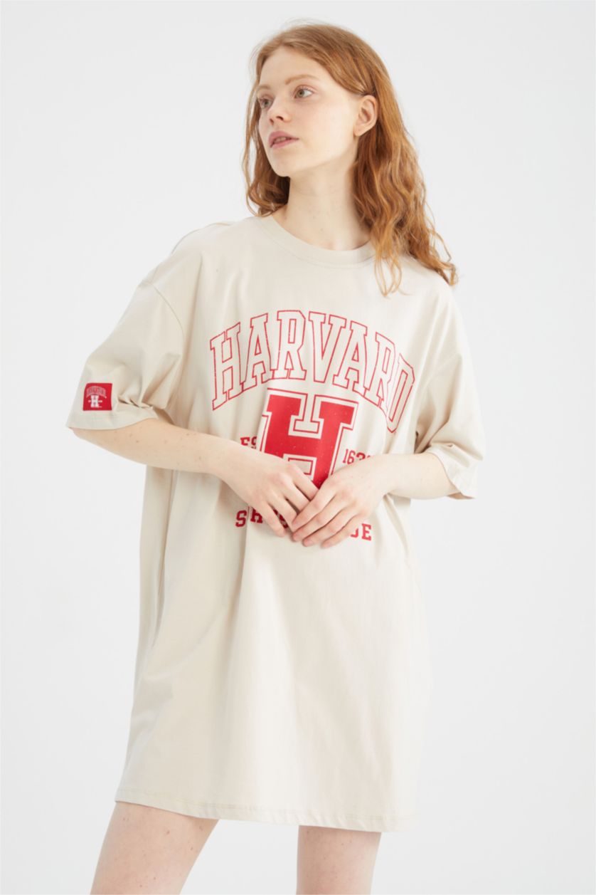 FEMME Beige Cool Harvard University T-shirt à col rond et à manches courtes sous licence