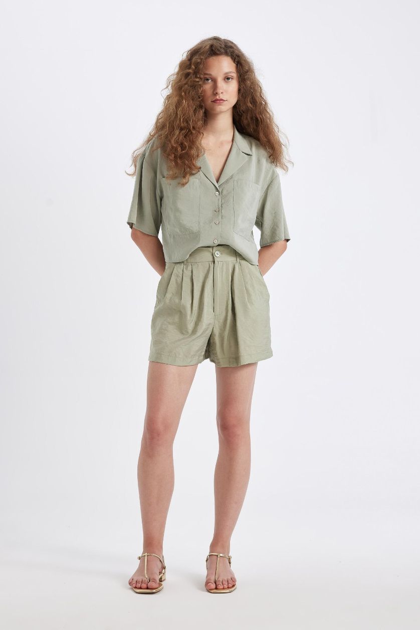 Kadın Açık Yeşil Regular Fıt Normal Bel Kısa Paça Modal Şort