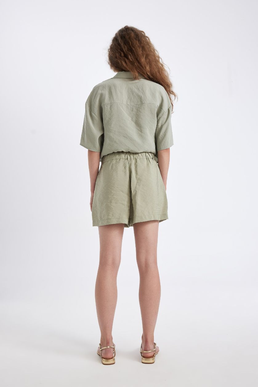 Kadın Açık Yeşil Regular Fıt Normal Bel Kısa Paça Modal Şort