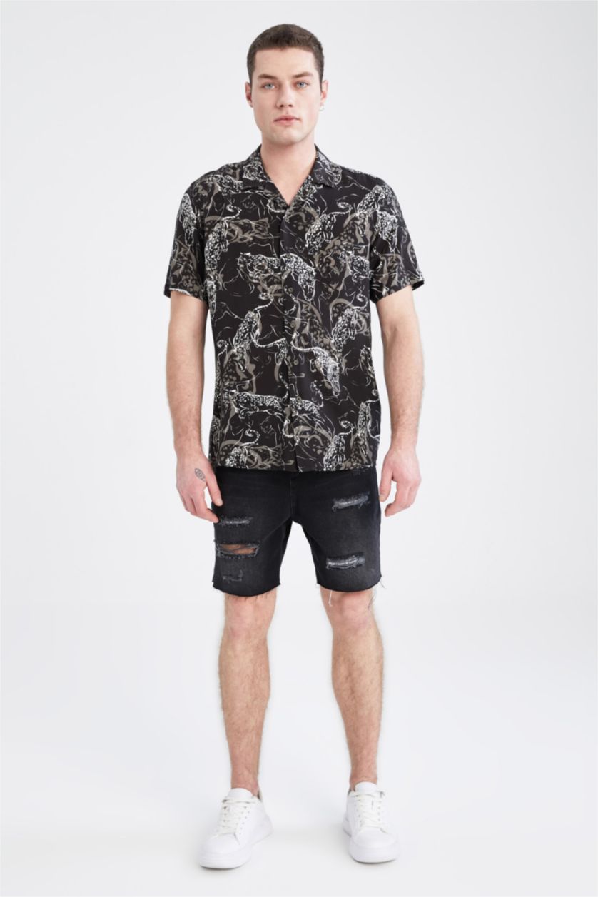 رجال أسود قميص بأكمام قصيرة منقوشة بقصة عادية