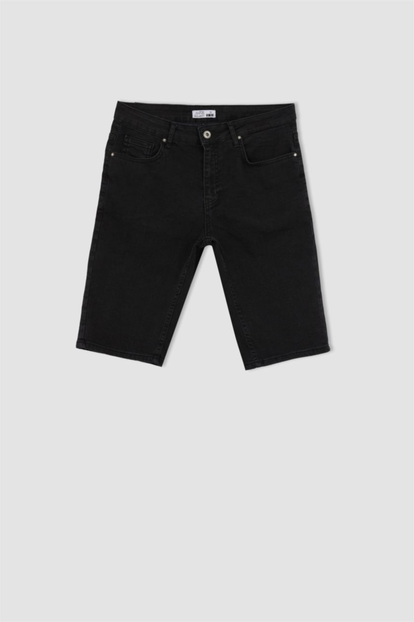 MAN Black Regular Fit Midi Shorts
