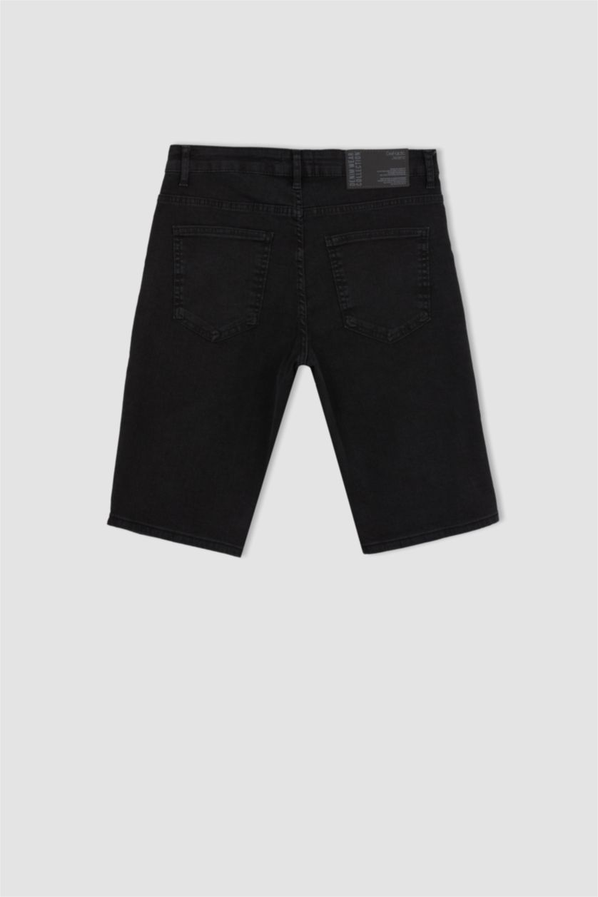 MAN Black Regular Fit Midi Shorts