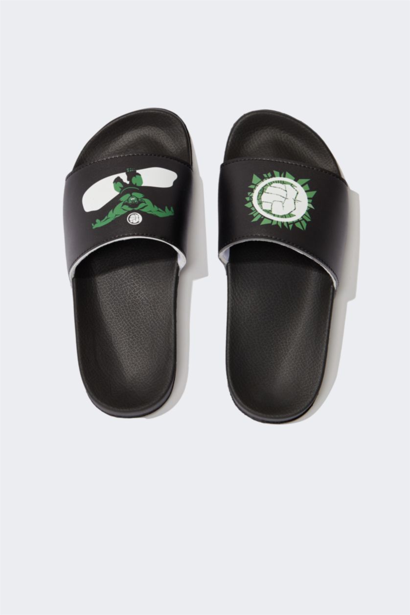 GARÇONS Noir Sandales En Similicuir À Semelle Plate Sous Licence Marvel Avengers Pour Garçon