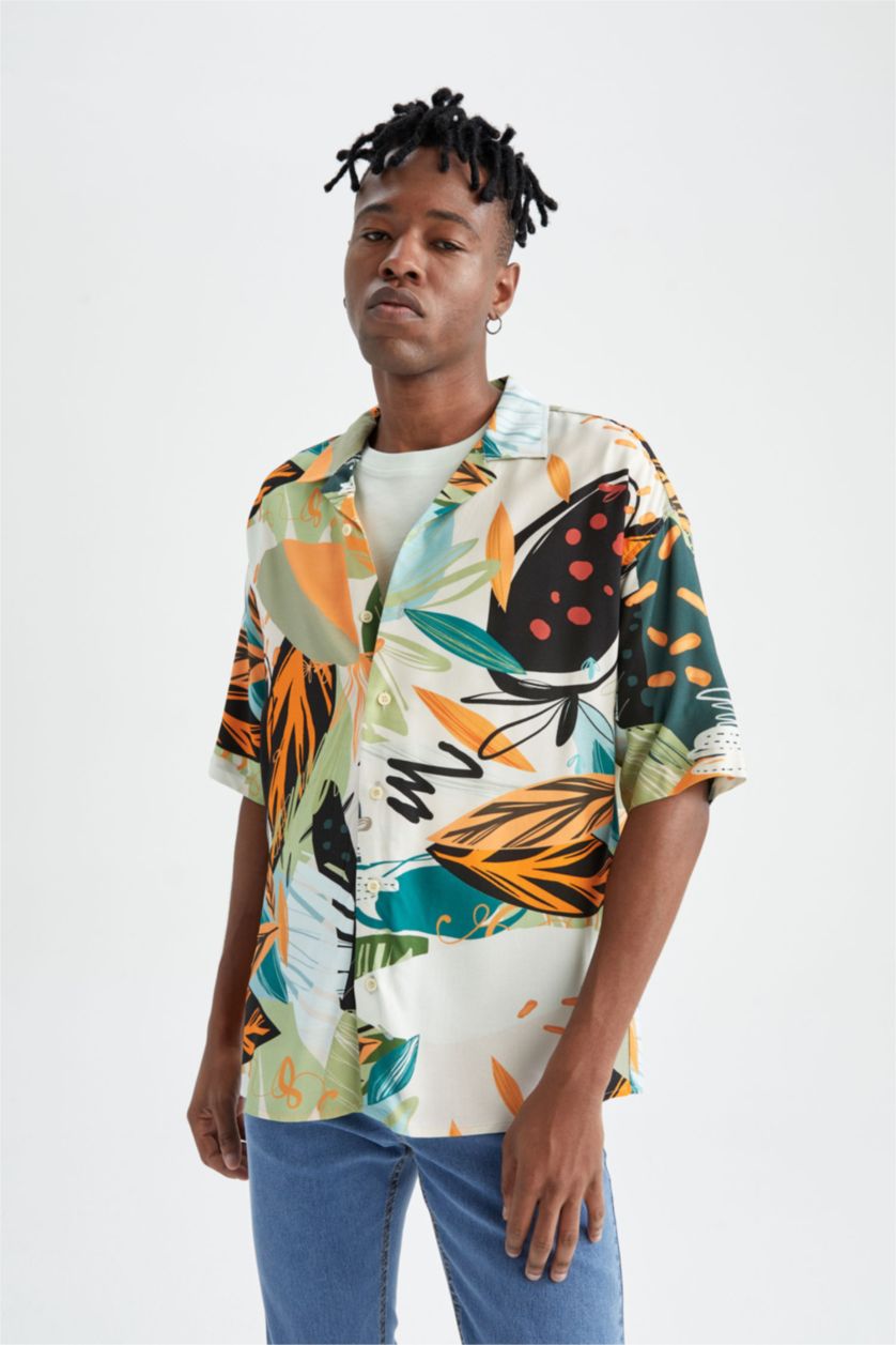 HOMME Orange Chemise à manches courtes en viscose à motifs coupe oversize