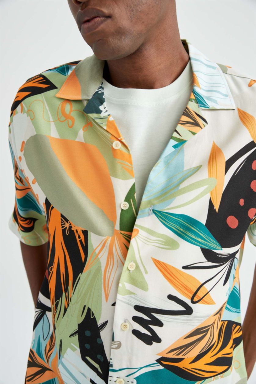 HOMME Orange Chemise à manches courtes en viscose à motifs coupe oversize