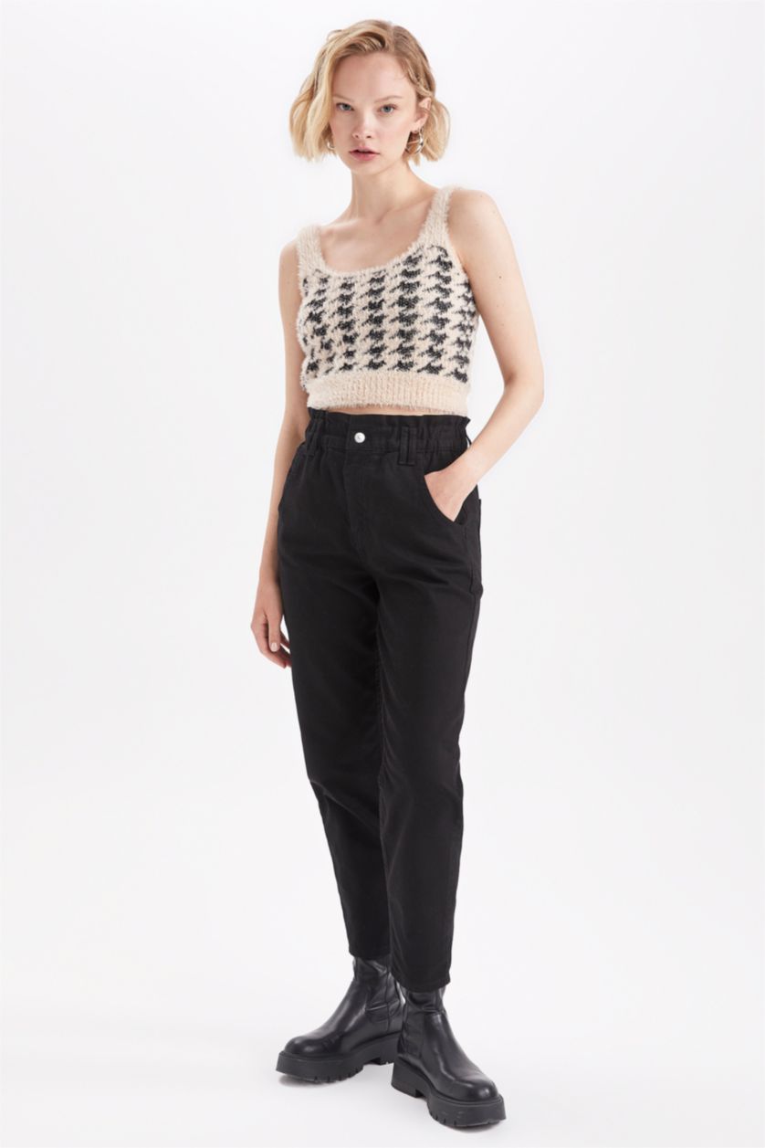 Kadın Bej Slim Fit Kare Yaka Dama Desenli Crop Atlet