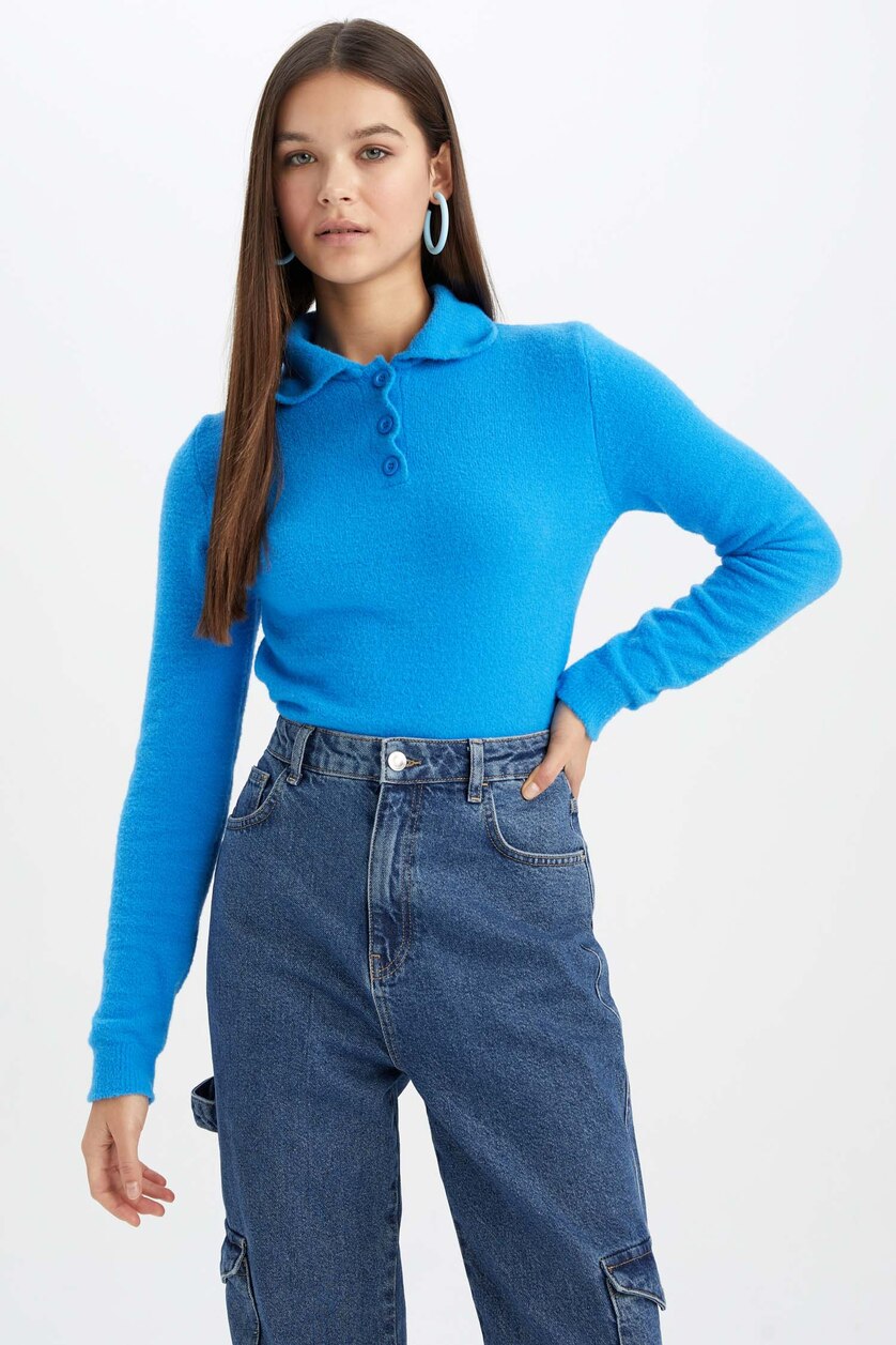Blue WOMAN Slim Fit Pullover 2494759 | DeFacto