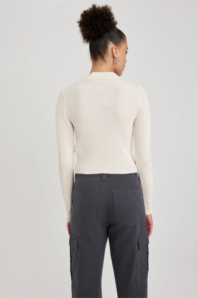 FEMME Beige Pull Slim en tricot à col Polo