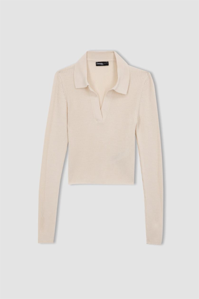 FEMME Beige Pull Slim en tricot à col Polo
