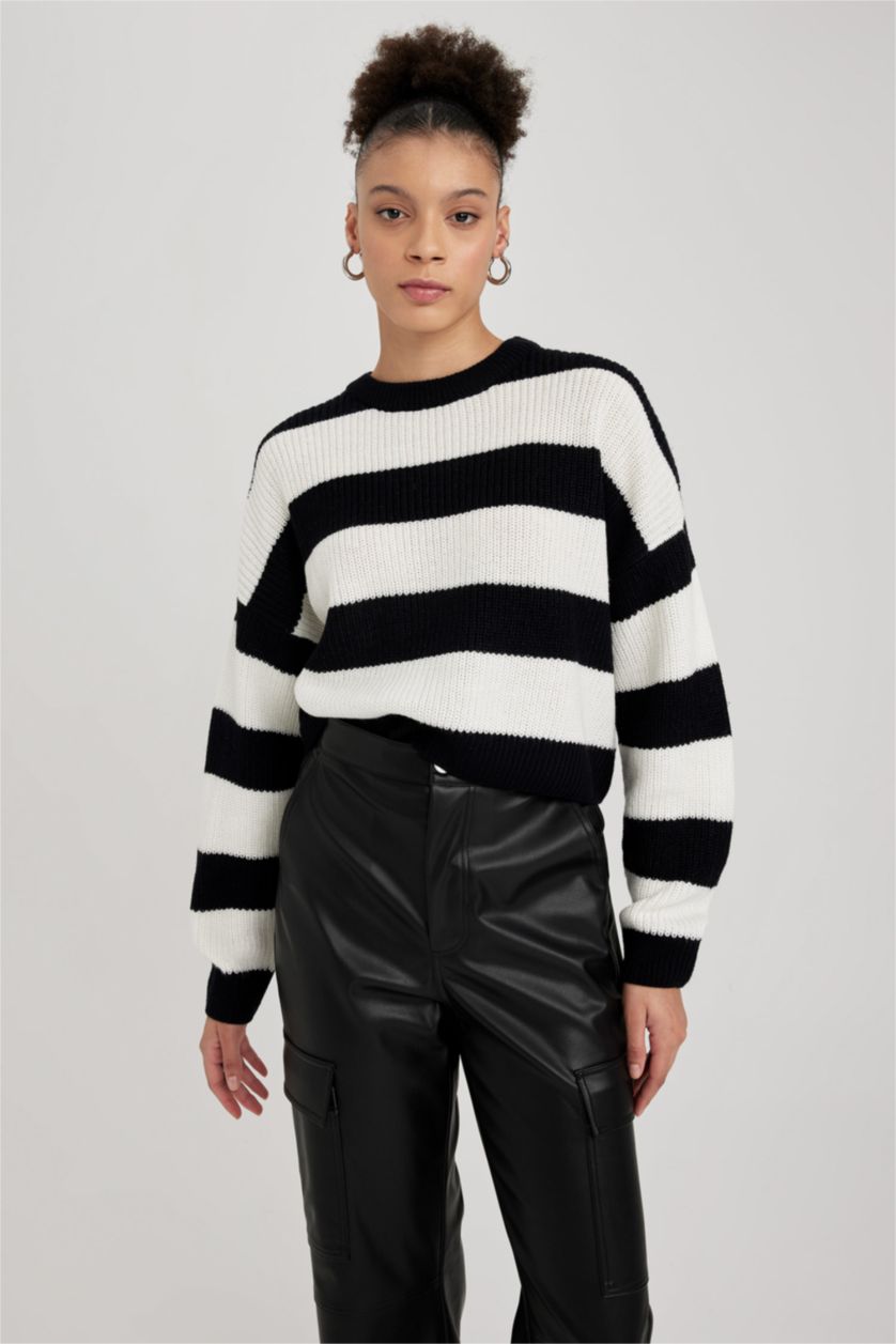FEMME Noir Pull-Over Tricot Coupe Oversize Col Rond