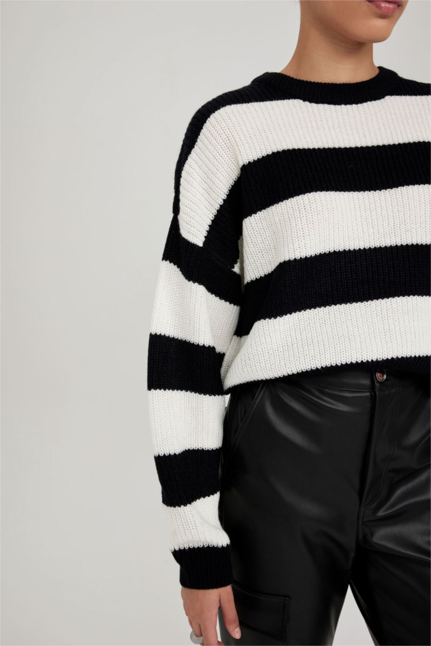 FEMME Noir Pull-Over Tricot Coupe Oversize Col Rond