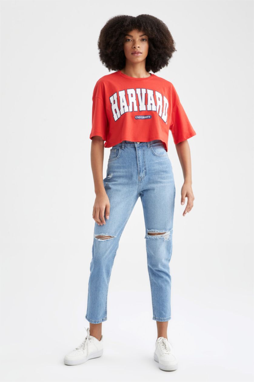 نساء أحمر تي شيرت قصير الأكمام بياقة مستديرة اوفر سايز مرخص من جامعة هارفارد