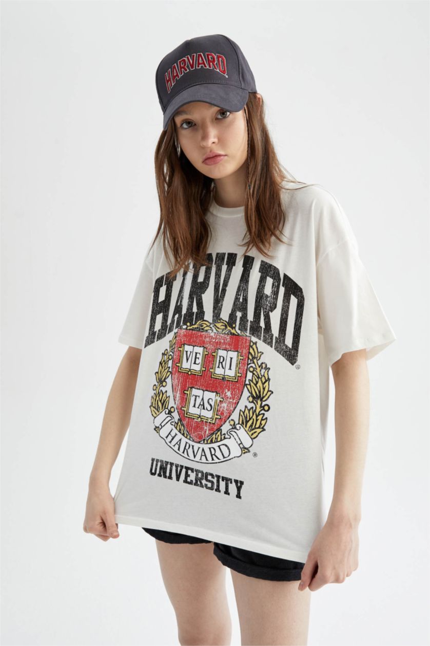 Kadın Kırık Beyaz Oversıze Kısa Kollu Tişört