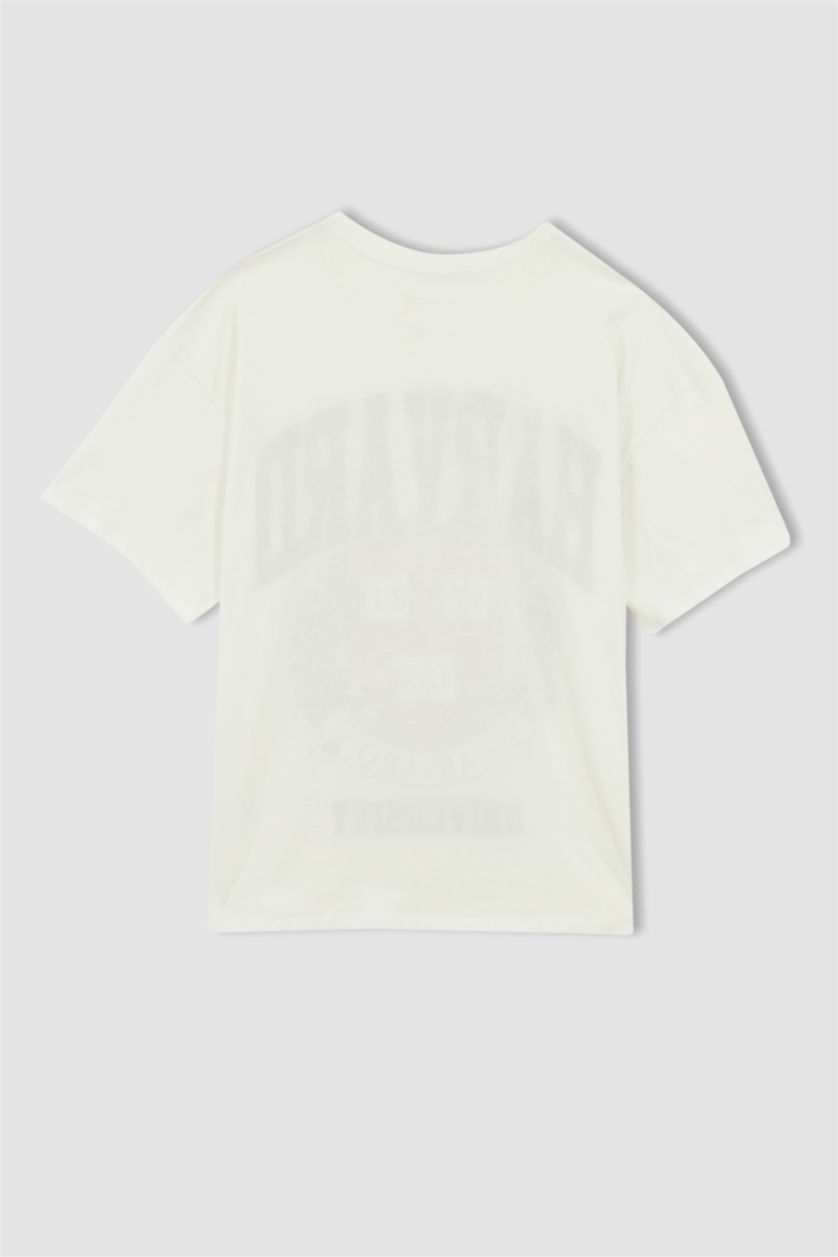 Kadın Kırık Beyaz Oversıze Kısa Kollu Tişört