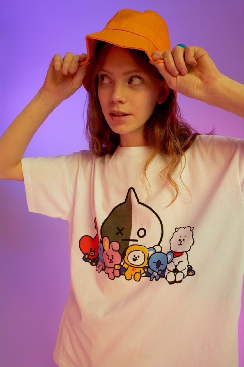 WOMAN White Oversize Fit Short Sleeve T-Shirt