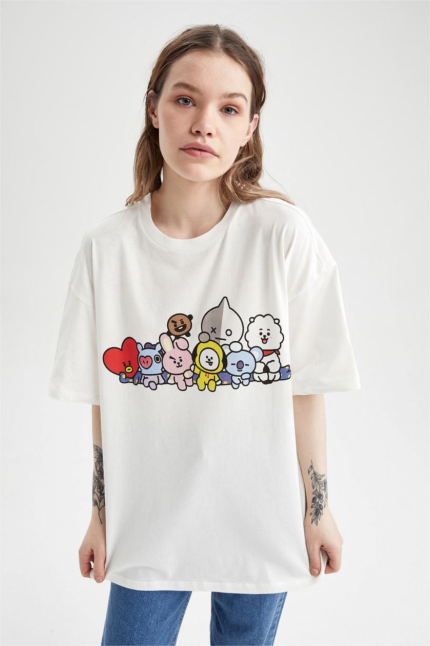WOMAN White Oversize Fit Short Sleeve T-Shirt