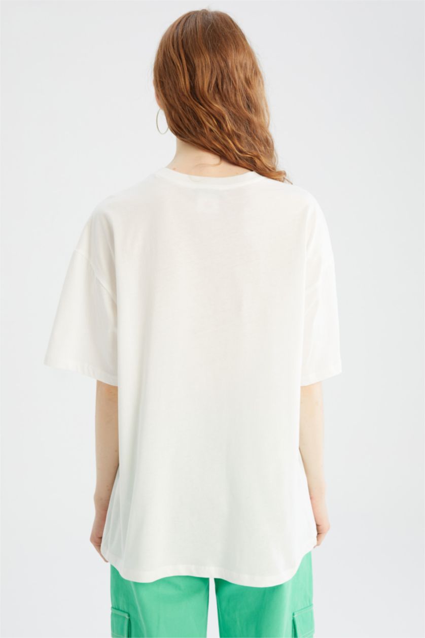 WOMAN White Oversize Fit Short Sleeve T-Shirt