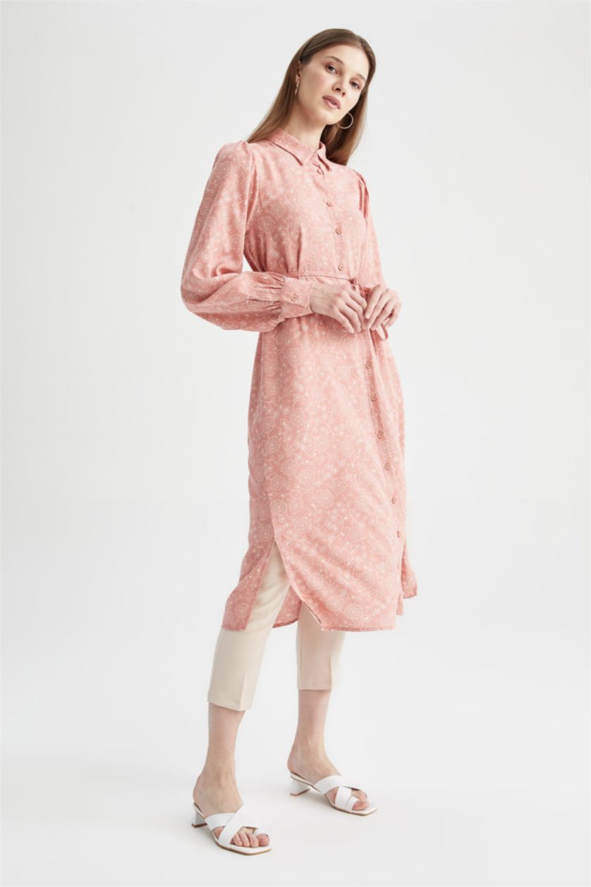 FEMME Écru Tunique-chemise en viscose à manches longues et motif floral coupe classique avec détail à nouer à la taille