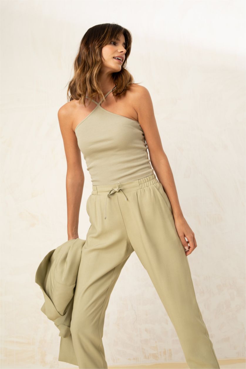 FEMME Beige Débardeur caraco ajusté à col licou