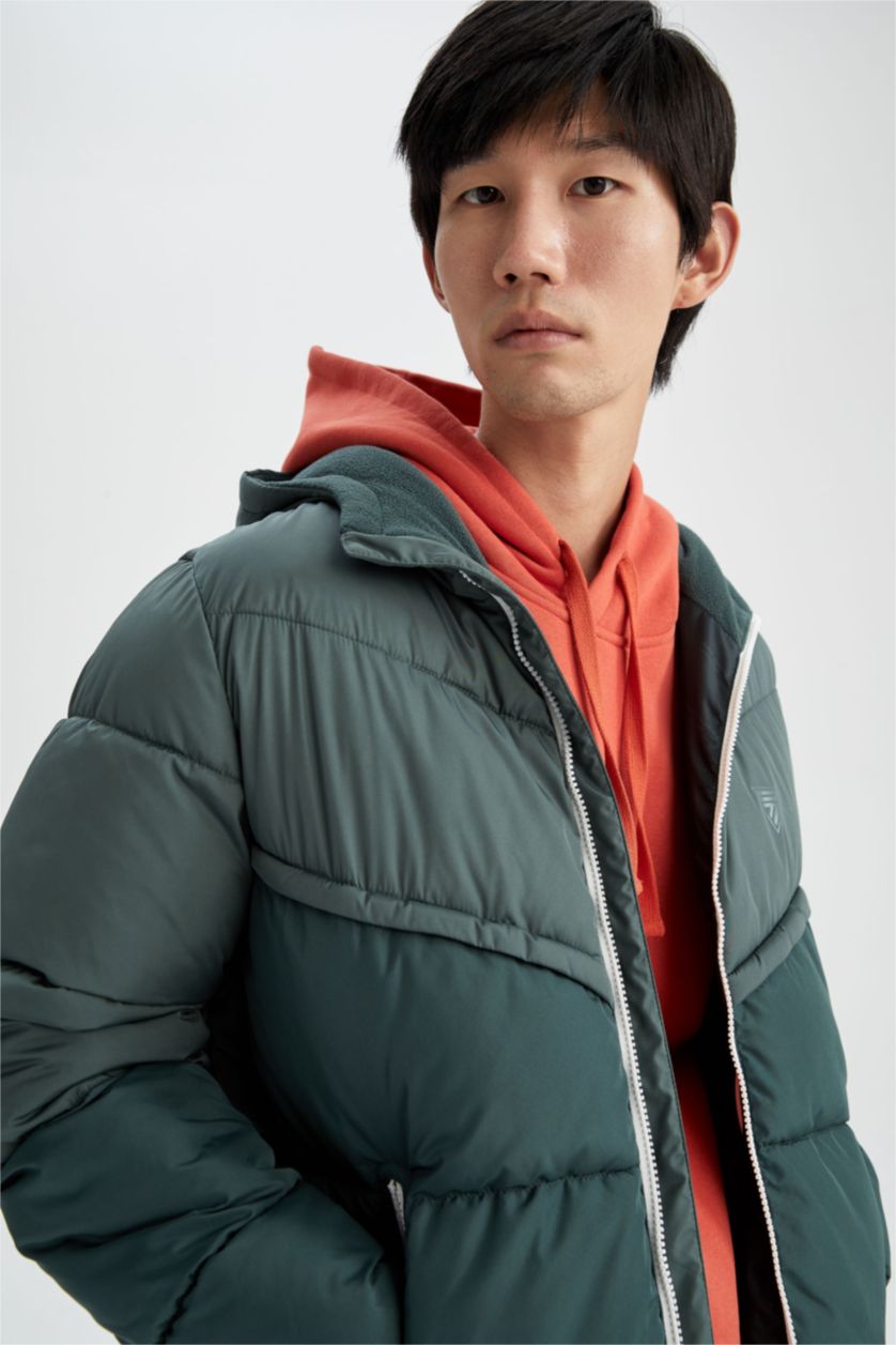 Erkek Koyu Yeşil DeFactoFit Regular Fit Mont