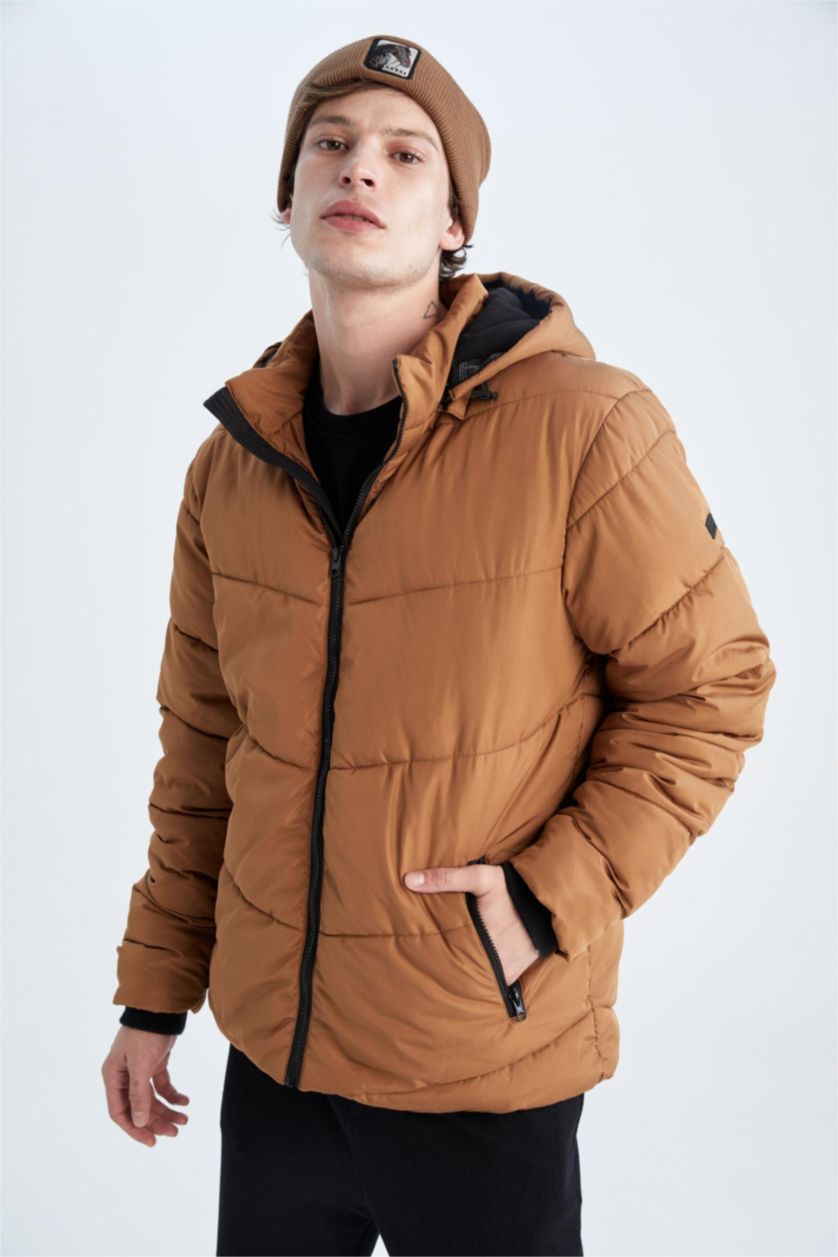 Erkek Camel Rüzgar Geçirmez Su itici DeFactoFit Kapüşonlu İçi Polarlı Şişme Mont