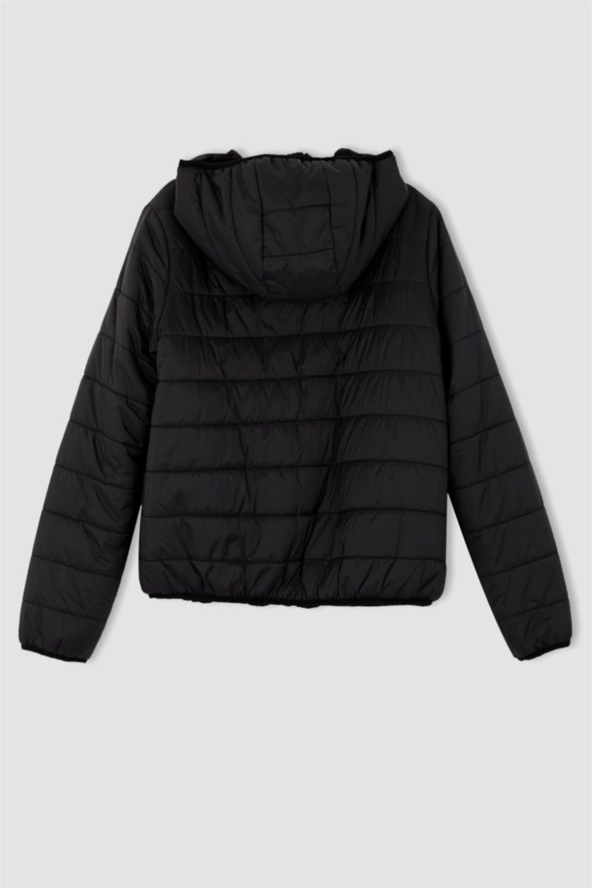 Kadın Siyah Polar Astarlı Kapüşonlu Çift Taraflı Giyilebilen Suni Kürklü Mont