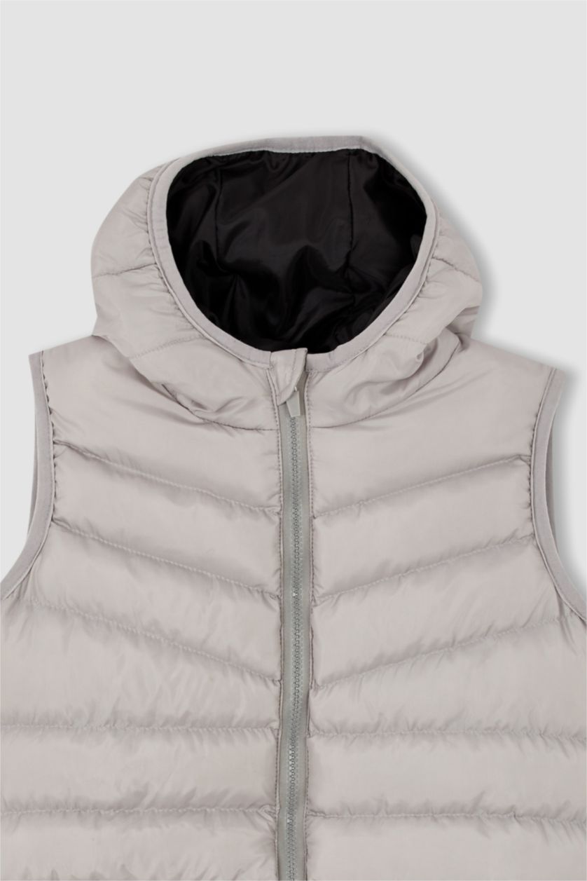 Мальчики и подростки Светло-серый Жилет стандартного кроя для мальчиков