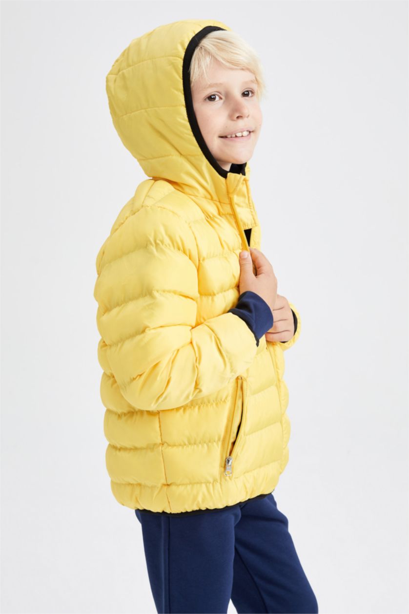 Erkek Çocuk - Genç Erkek Sarı Erkek Çocuk Polar Astarlı Kapüşonlu Şişme Mont