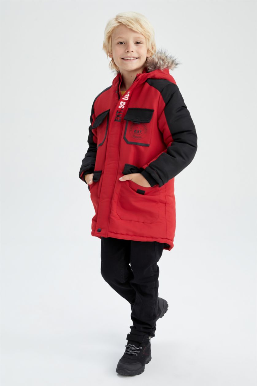 Erkek Çocuk - Genç Erkek Kırmızı Erkek Çocuk Polar Astarlı Kapüşonlu Suni Kürklü Mont