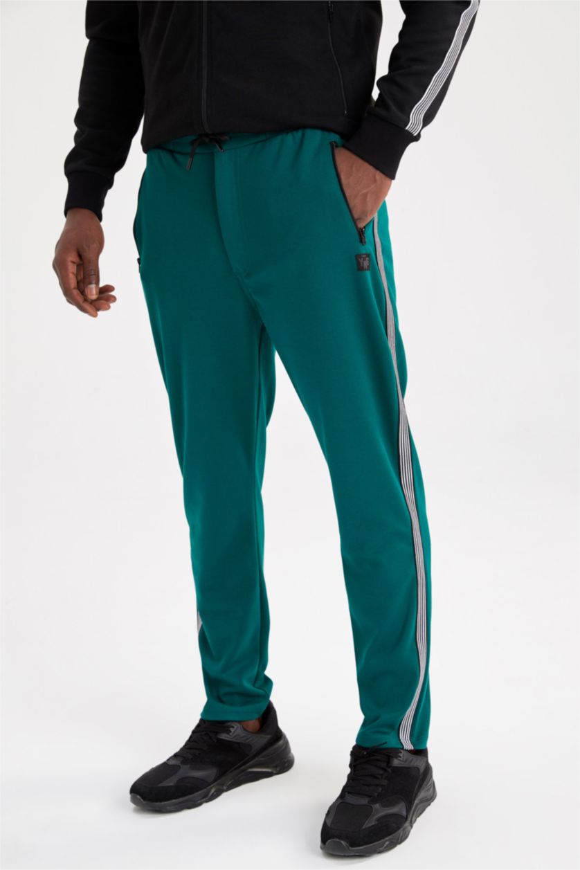 Erkek Koyu Yeşil Standart Fıt Jogger