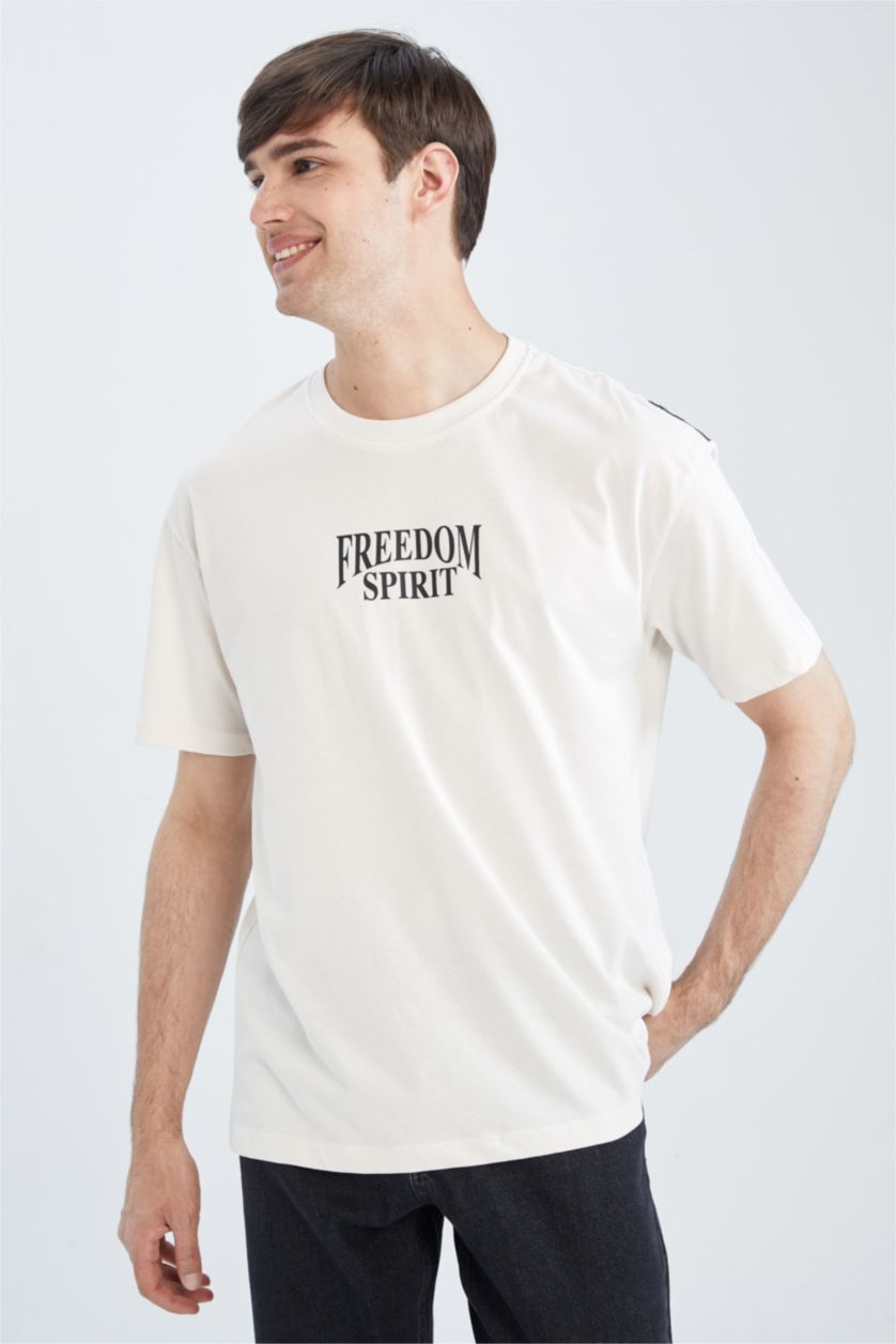 MAN Stone Boxy Fit Short Sleeve Back Eagle Print T-Shirt