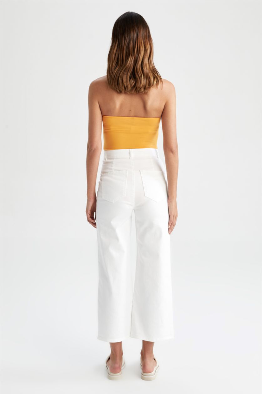 Kadın Beyaz Yüksek Bel Kısa Geniş Paça Pantolon