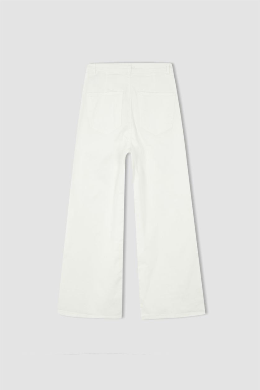 Kadın Beyaz Yüksek Bel Kısa Geniş Paça Pantolon