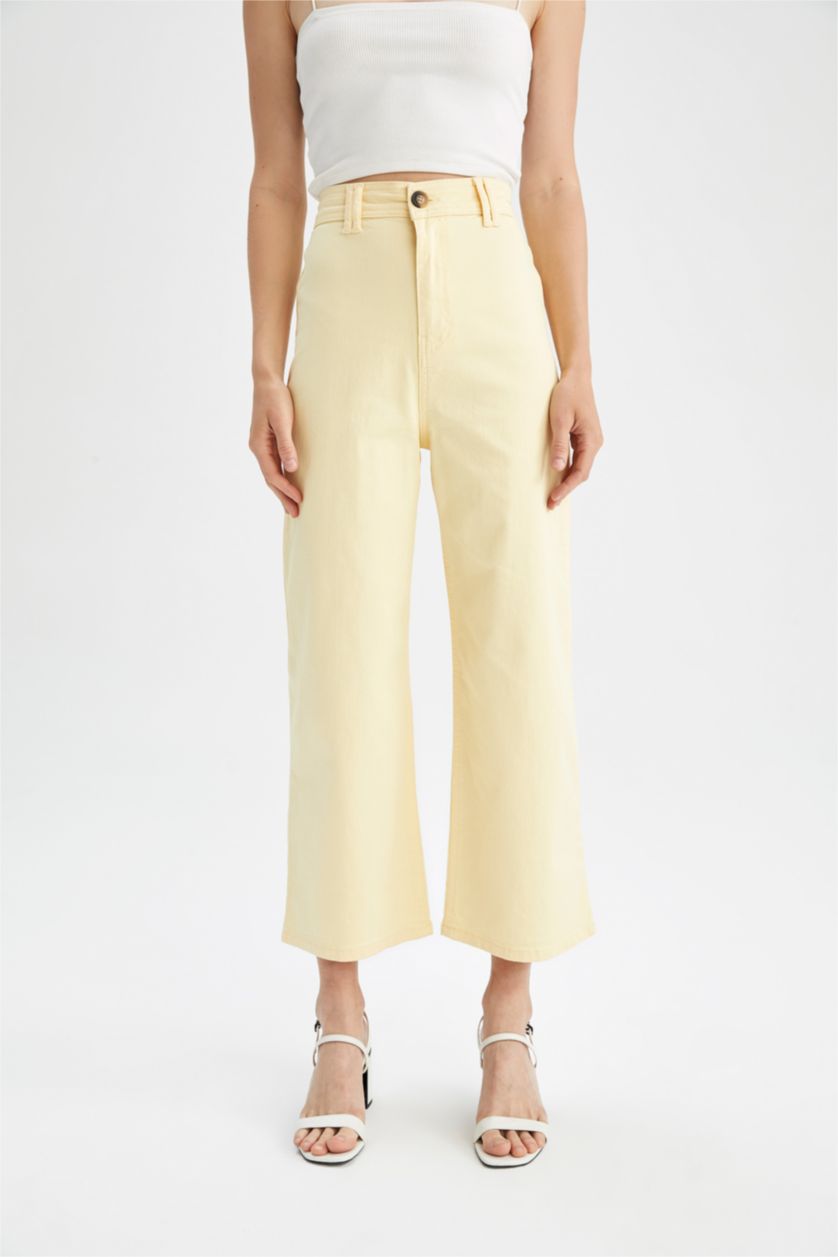 WOMAN Yellow Short Wide Leg Crop Fit Gabardine Trousers