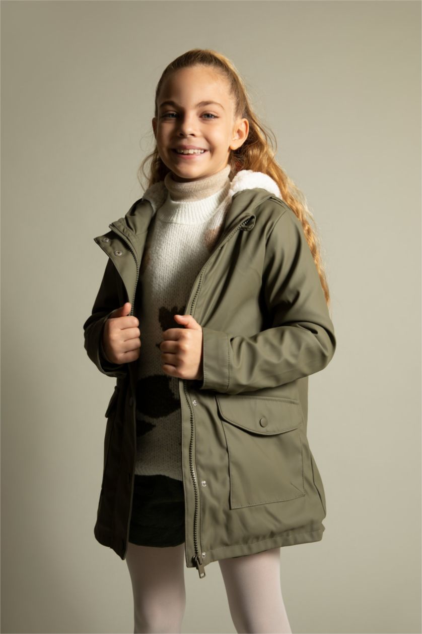 بنات كاكي فاتح معطف مطري بغطاء للرأس