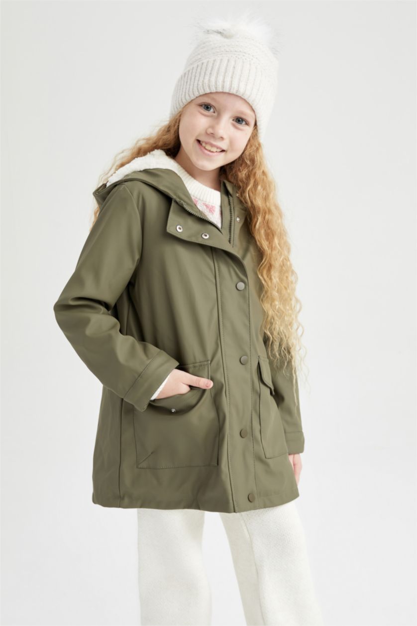 بنات كاكي فاتح معطف مطري بغطاء للرأس