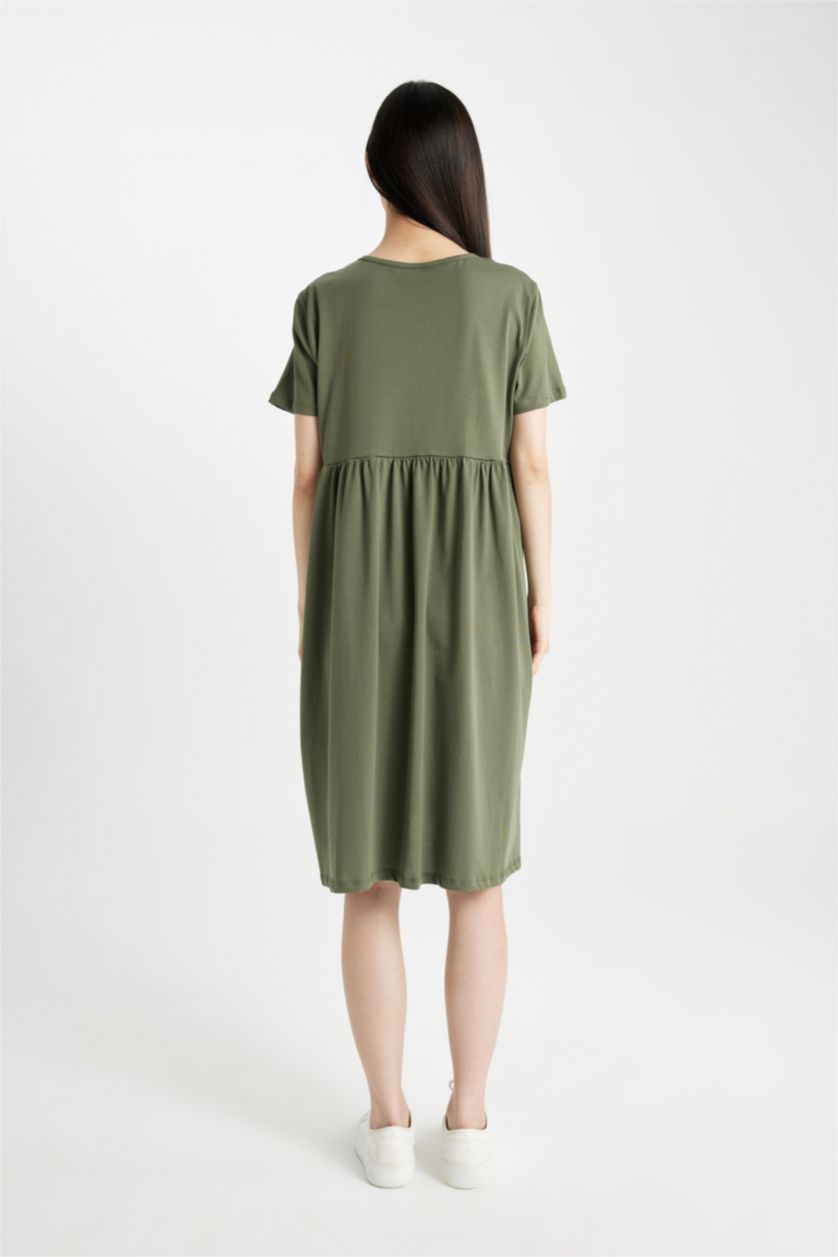 FEMME Kaki Robe de Maternité courte à coupe régulière