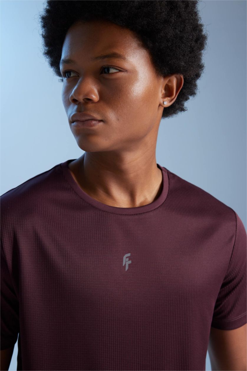 رجالي خمري تي شيرت رياضي سليم فيت مطبوع برقبة مستديرة