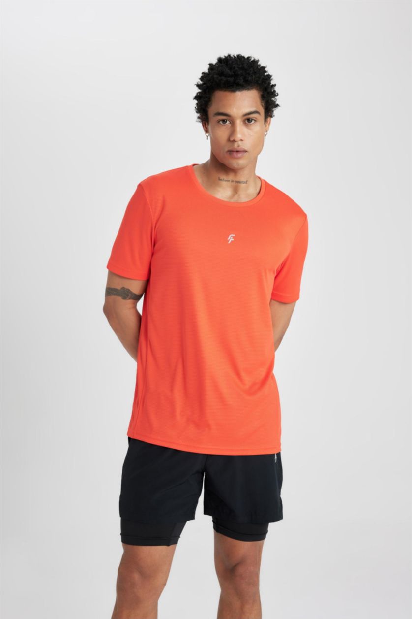 Erkek Turuncu Slim Fit Dar Kesim Bisiklet Yaka Baskılı Sporcu Kısa Kollu Tişört