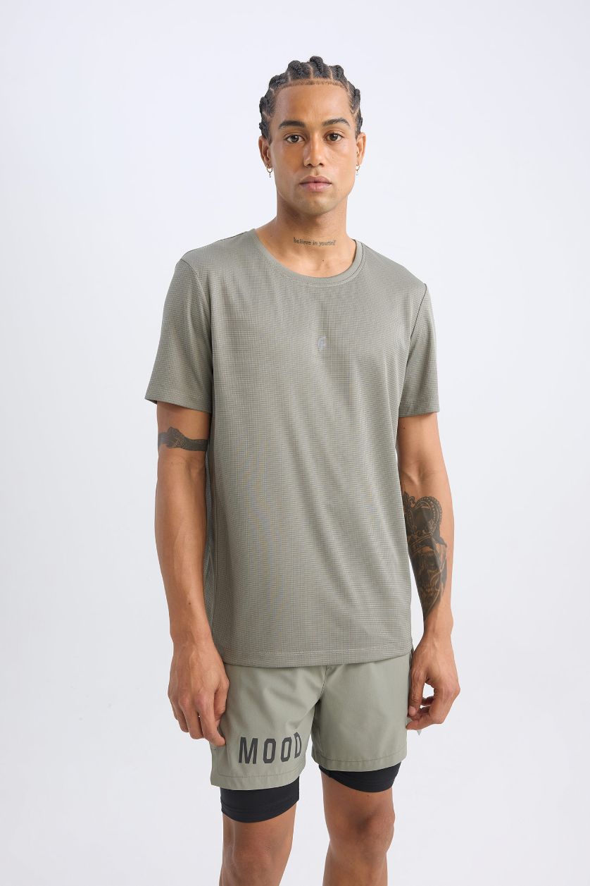 Erkek Haki Hızlı Kuruyan Slim Fit Dar Kesim Bisiklet Yaka Baskılı Sporcu Kısa Kollu Tişört