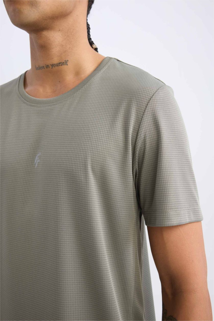 Erkek Haki Hızlı Kuruyan Slim Fit Dar Kesim Bisiklet Yaka Baskılı Sporcu Kısa Kollu Tişört