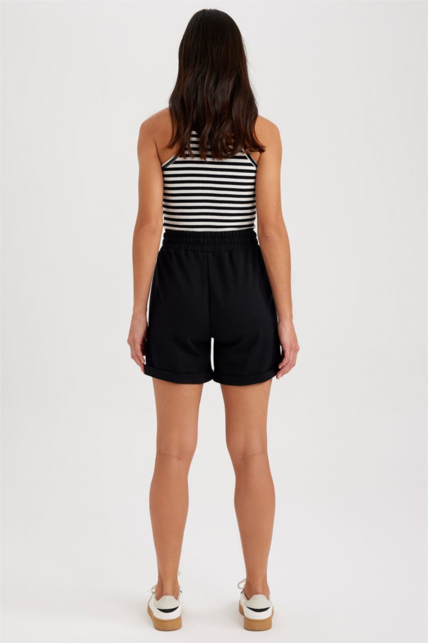 حريمي أسود برمودا قطن قصة عادية