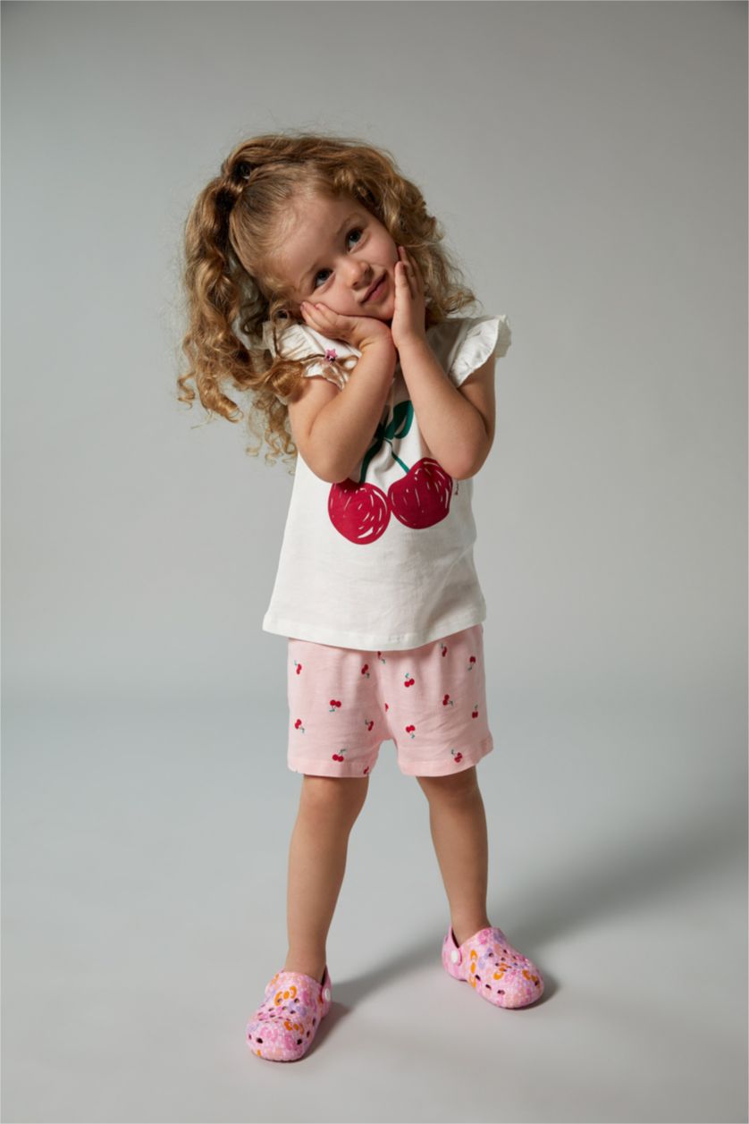 Kız Bebek Ekru Kız Bebek Kiraz Baskılı Kısa Kollu  Tişört Şort 2'li Takım