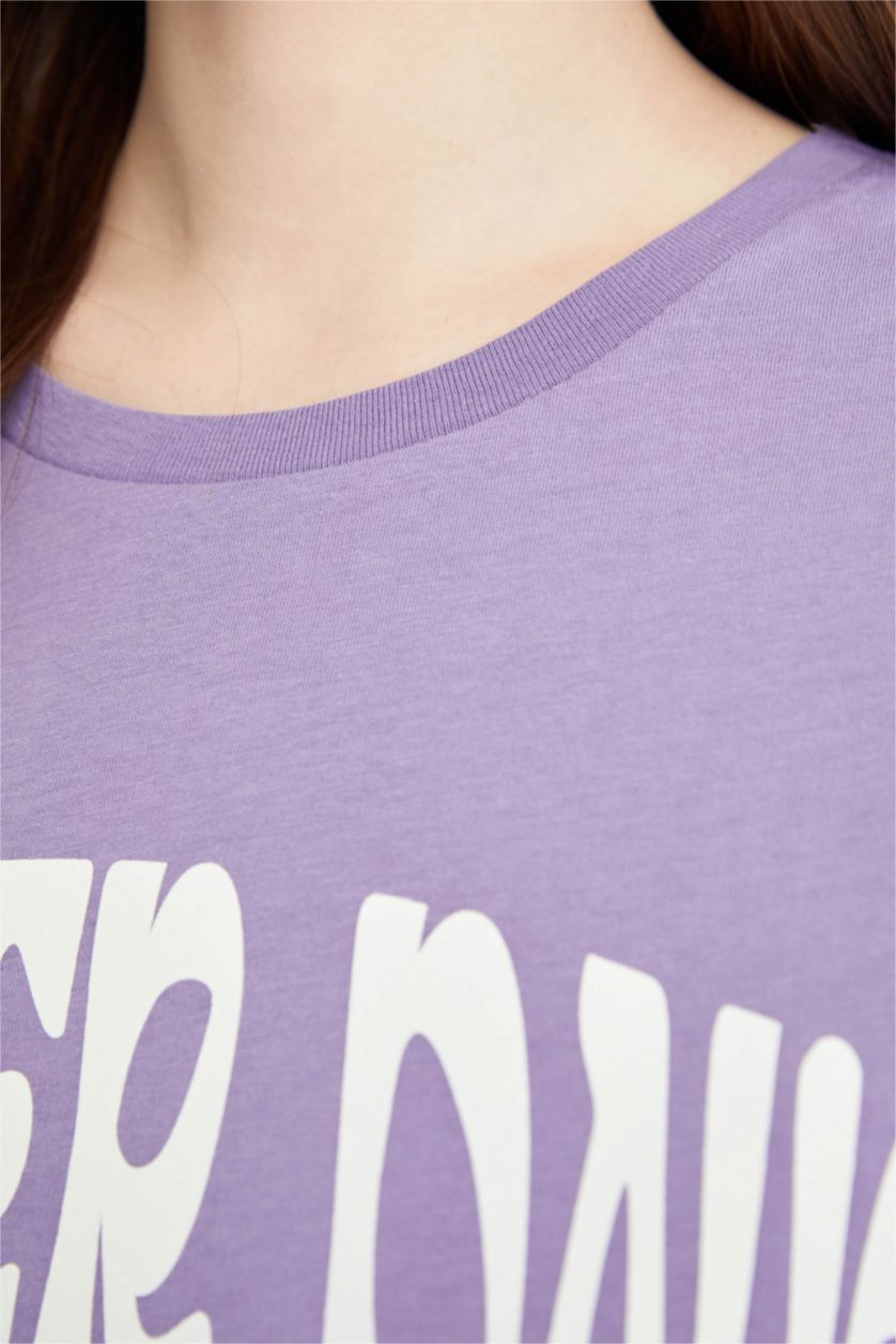 نساء أرجواني داكن تي شيرت بأكمام قصيرة مطبوع بقصة فضفاضة ورقبة مستديرة