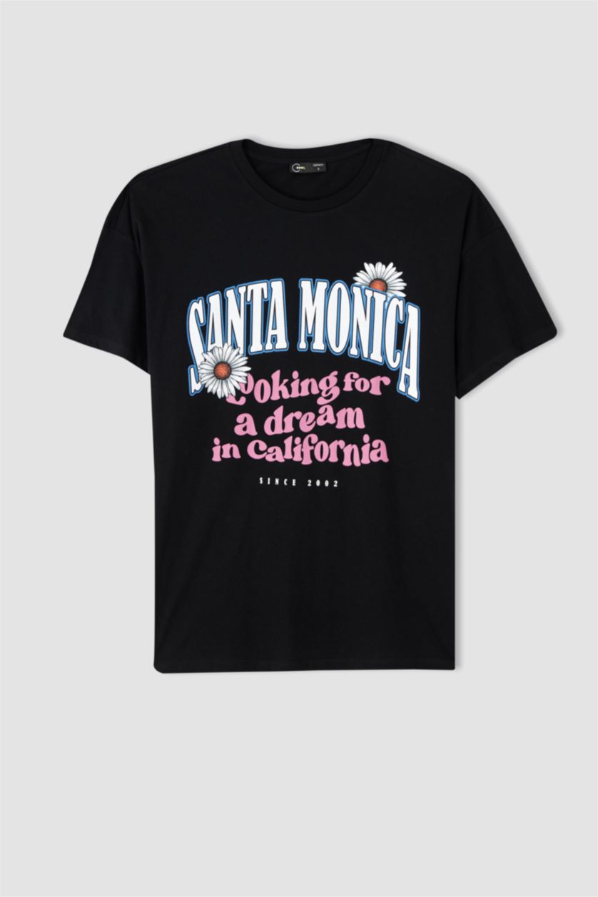 نساء أسود تي شيرت بأكمام قصيرة مطبوع عليه شعار قوطي اوفر سايز  برقبة دائرية