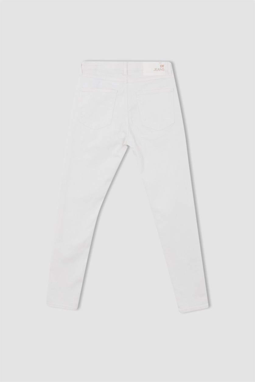 رجال أبيض بنطلون جينز بقصة مريحة ضيقة بخصر عادي بساق ضيق