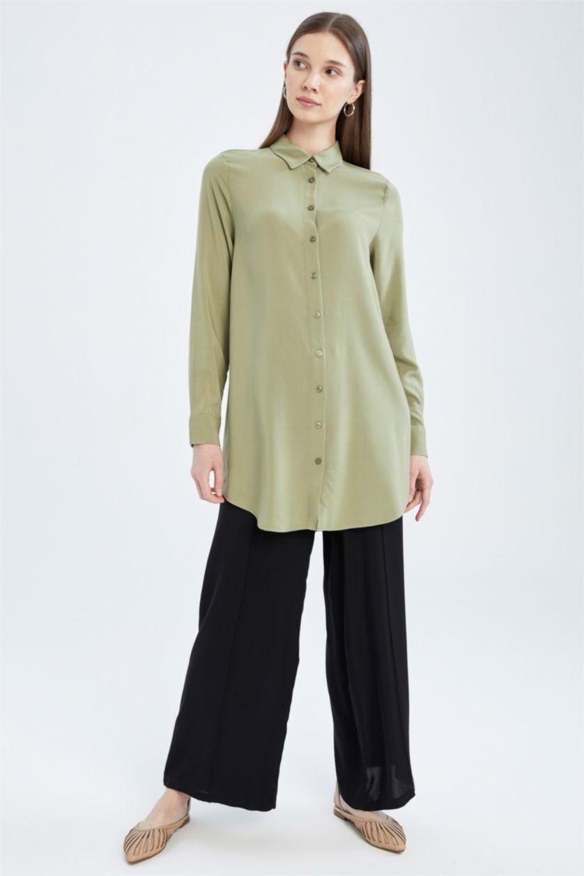 FEMME Noir Pantalon large en Tencel à texture douce et coupe décontractée